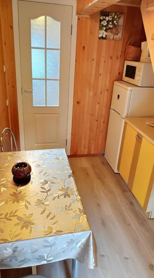 Guesthouse "Nakvyne Pas Zveja" Nagliu Street Нида Экстерьер фото