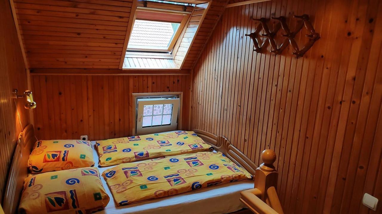 Guesthouse "Nakvyne Pas Zveja" Nagliu Street Нида Экстерьер фото