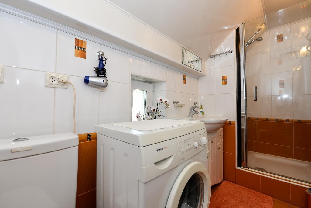 Guesthouse "Nakvyne Pas Zveja" Nagliu Street Нида Экстерьер фото