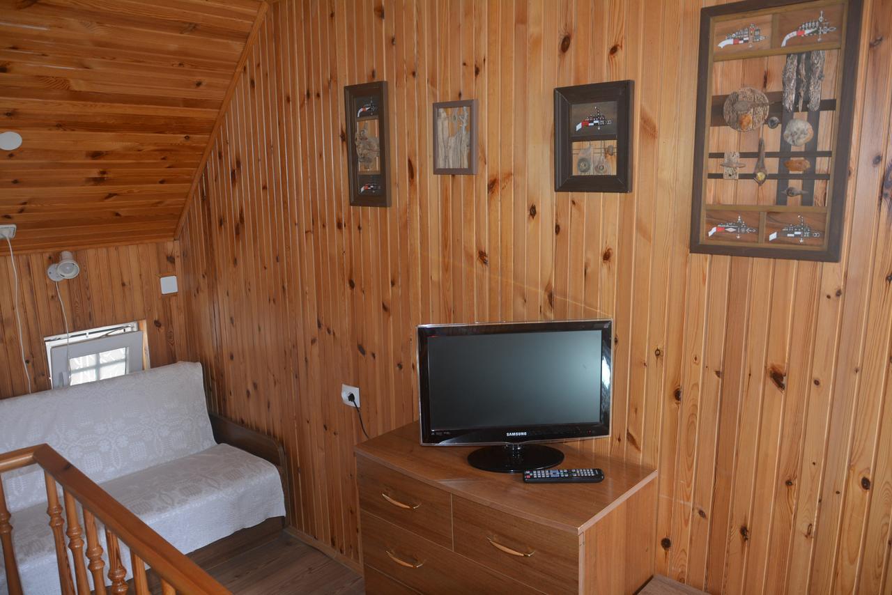 Guesthouse "Nakvyne Pas Zveja" Nagliu Street Нида Экстерьер фото